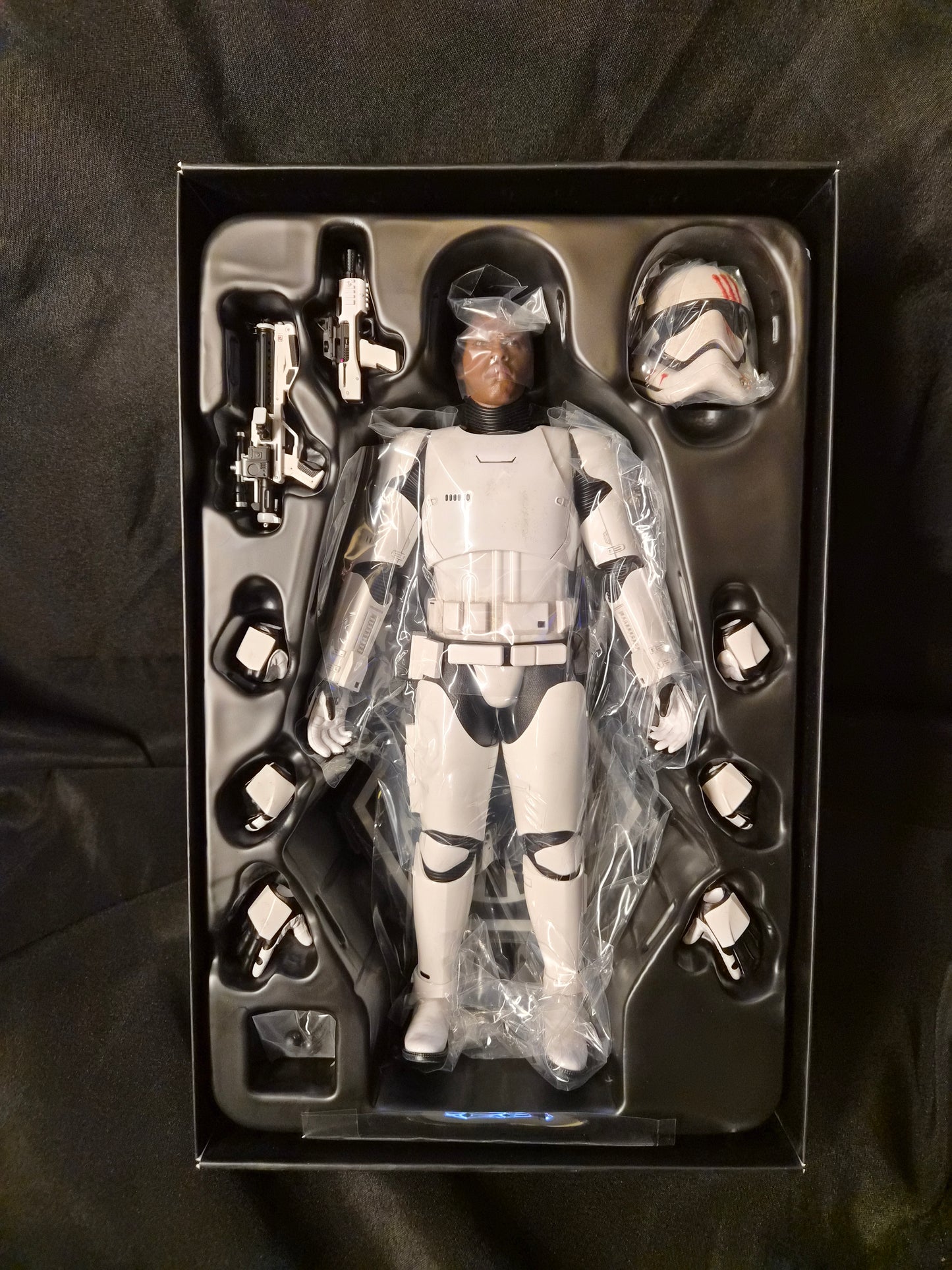Hot Toy Exclusive Limited Edition Star Wars Finn In Stormtrooper Outfit