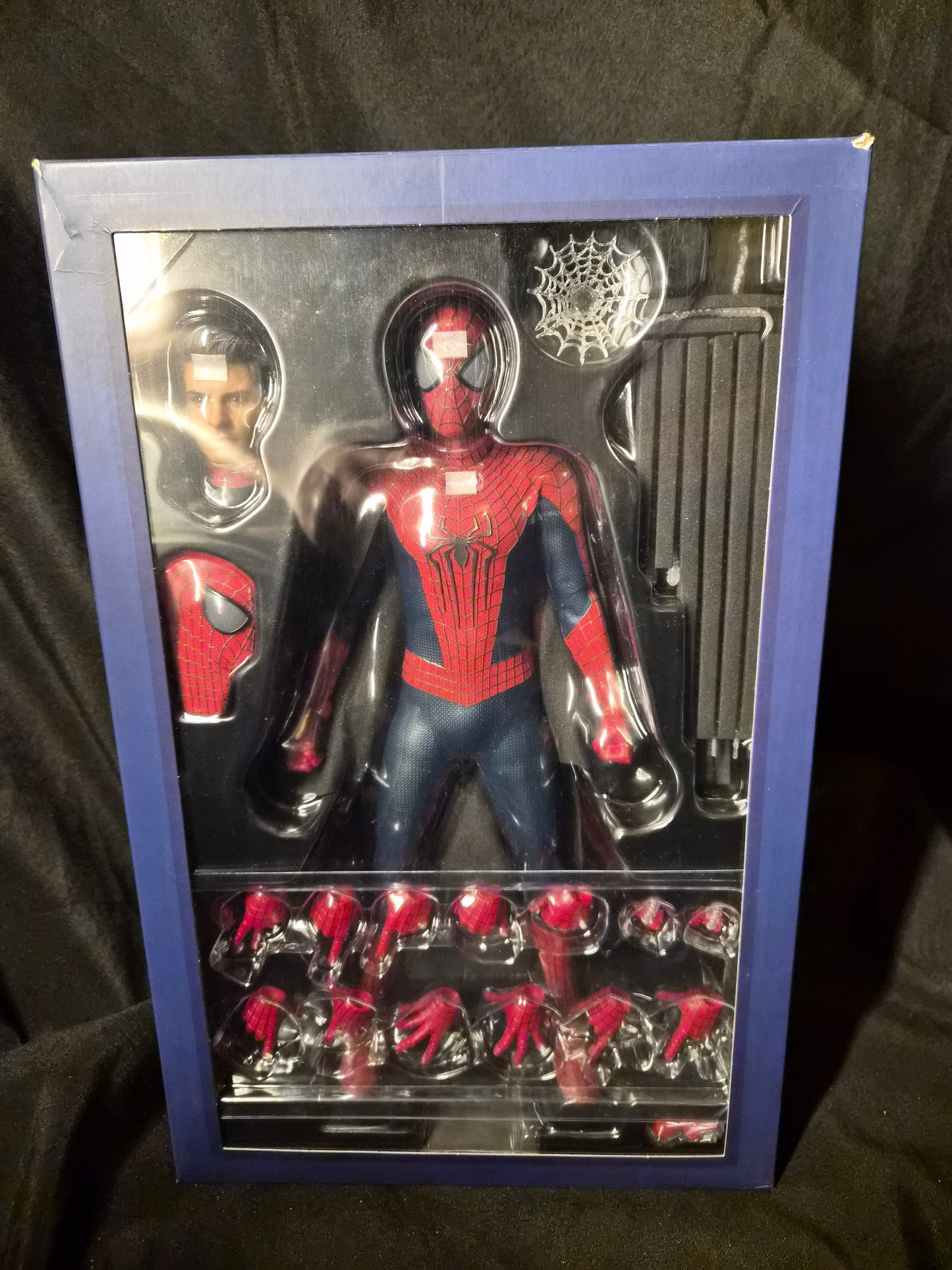 The Amazing Spiderman 2 Hot Toys Figure