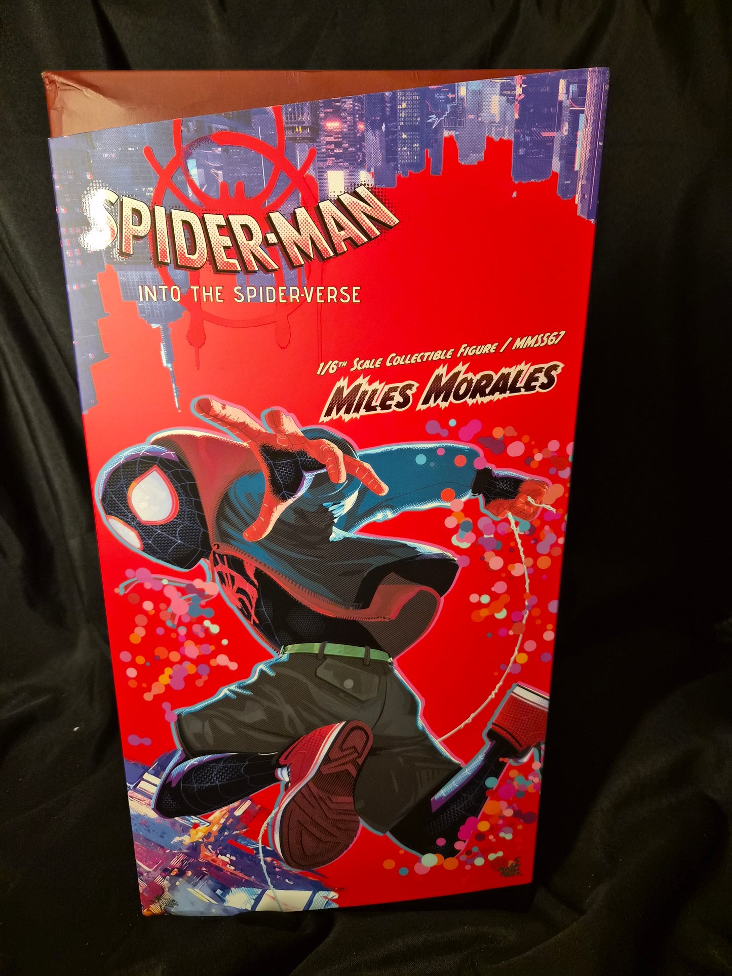 Hot Toys 1/6 MMS567 Miles Morales Figure Spider-Man Into the Spider-Verse