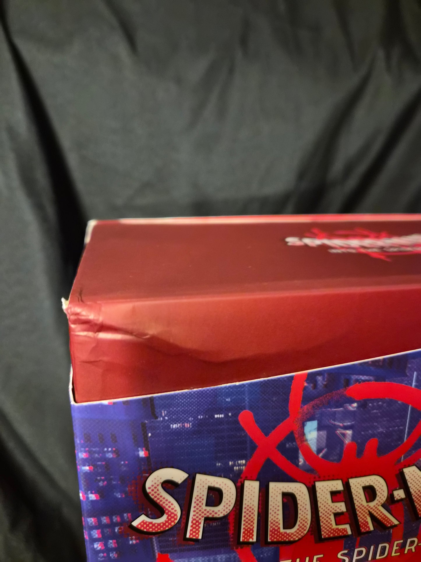 Hot Toys 1/6 MMS567 Miles Morales Figure Spider-Man Into the Spider-Verse