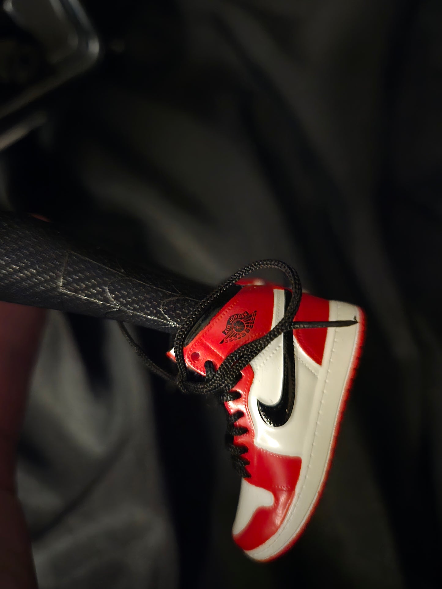 Hot Toys 1/6 MMS567 Miles Morales Figure Spider-Man Into the Spider-Verse