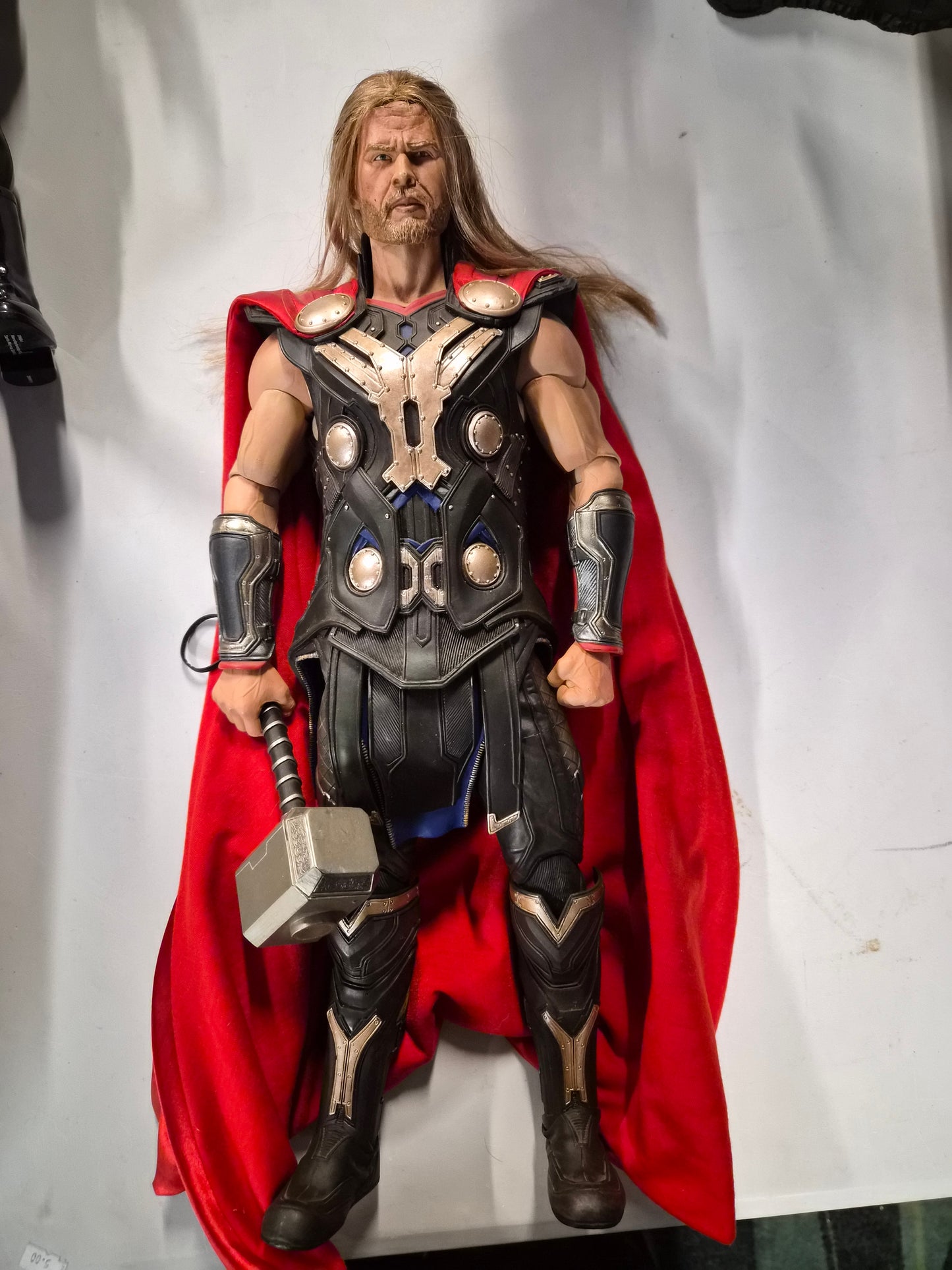 Neca 1/4 Thor Premium Figure 18"