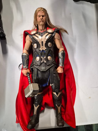 Neca 1/4 Thor Premium Figure 18"