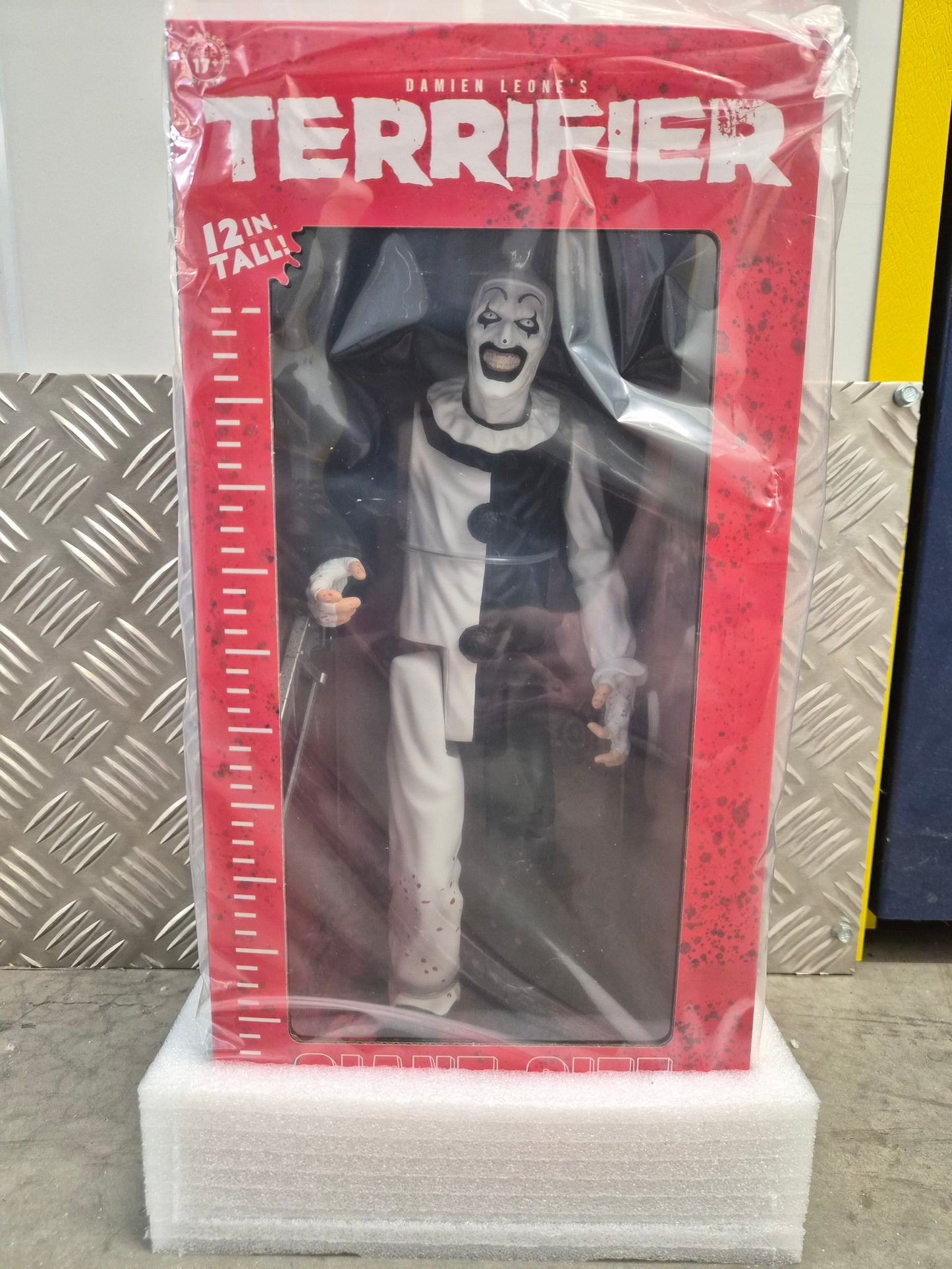 Trick or treat studios 12" Terrifier