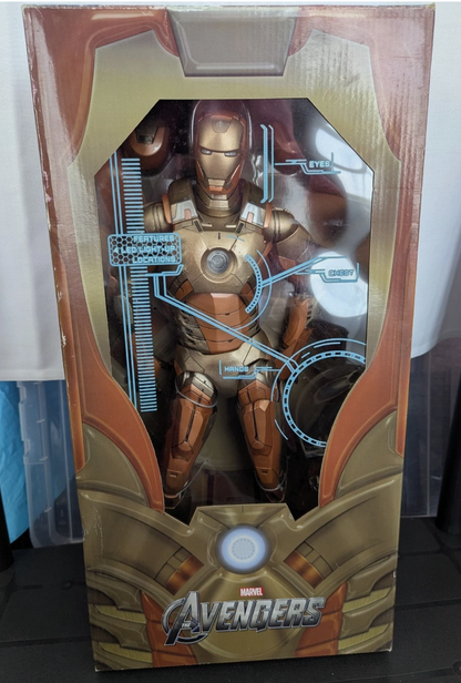 Neca 1/4 Avengers Iron Man Premium Figure